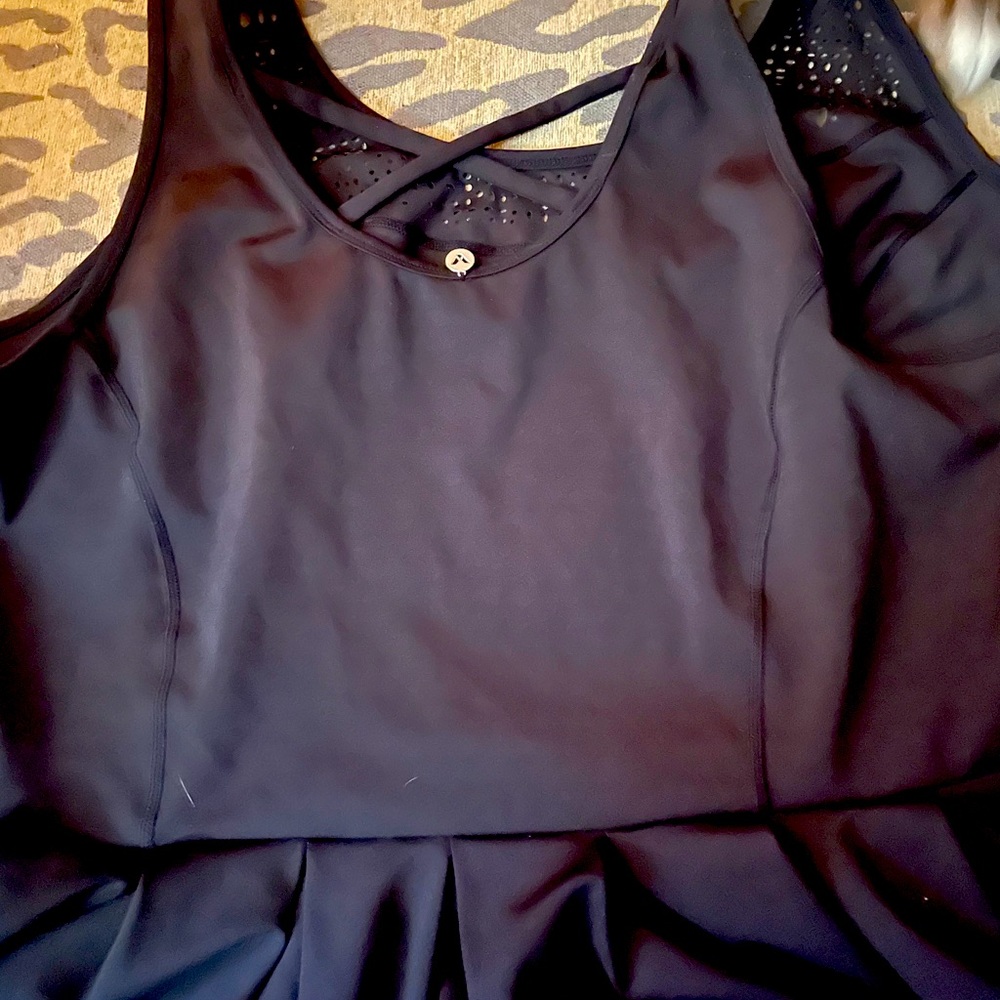 Livi active peplum top